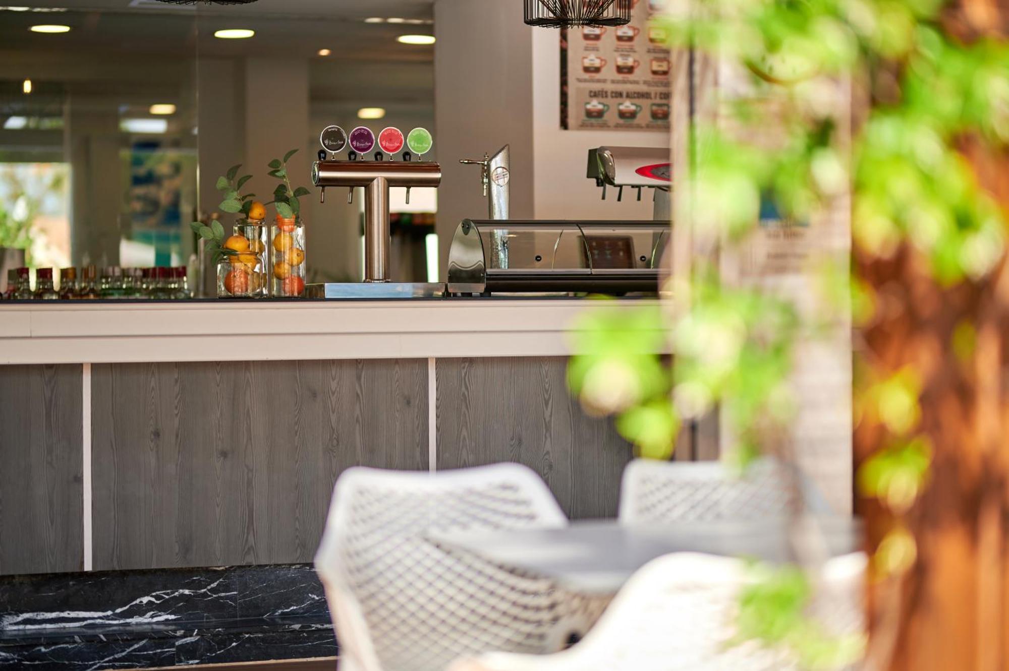 פלאיה דה מורו Aluasun Continental Park Hotel & Apartments מראה חיצוני תמונה